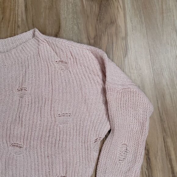🔸️Express Pink Distressed Lughtweight Hi-Low Cropped Sweater Medium - Picture 4 of 7
